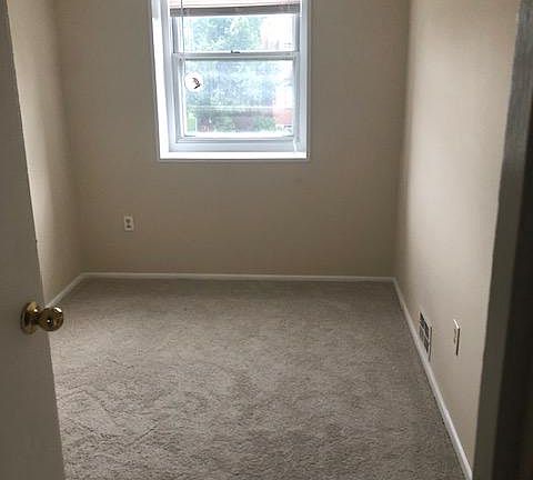4th image of 3301 Ryerson Cir