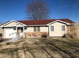210 Saint Jude Dr, Sainte Genevieve, MO 63670