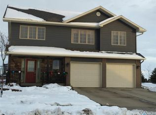 500 S Shebal Ave, Harrisburg, SD 57032