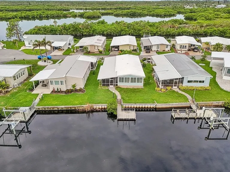 106 Lazy River Rd — Photo 43