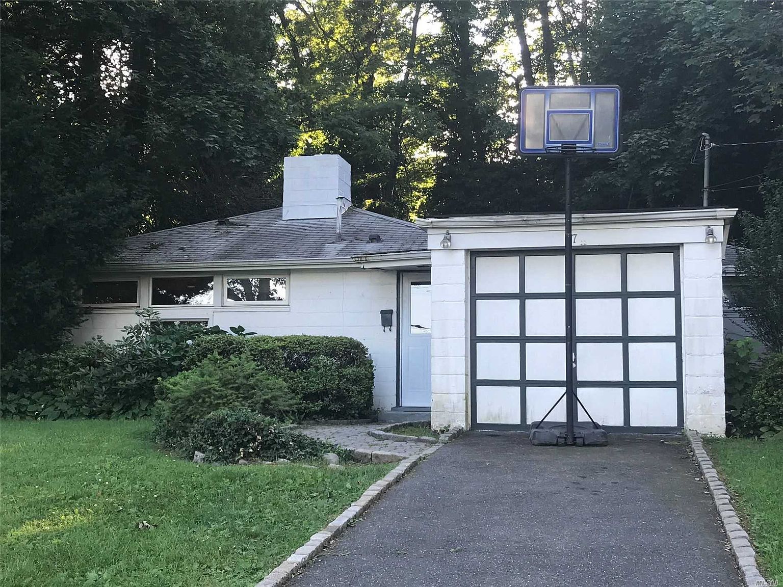 17 Wellington Rd, Greenvale, NY 11548 | Zillow