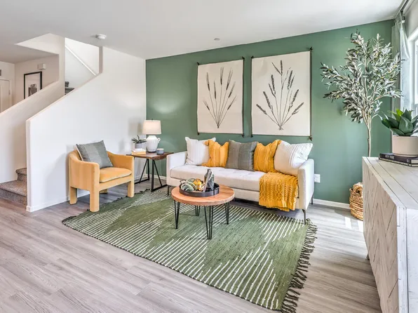 7368 Sylvia Spgs, North Las Vegas, NV 89084