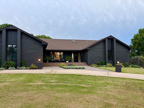 29 Country Oaks St