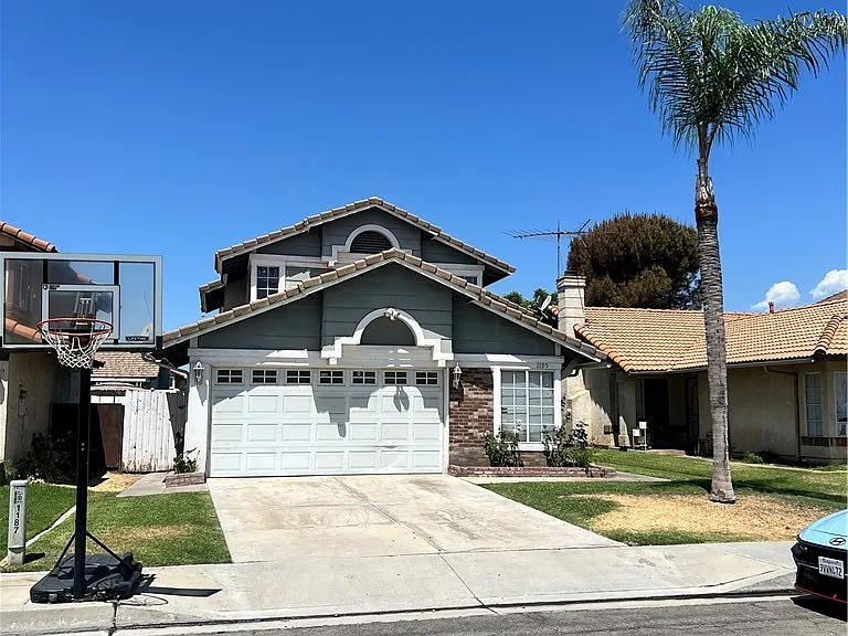 1195 Bautista Ln — Photo 1