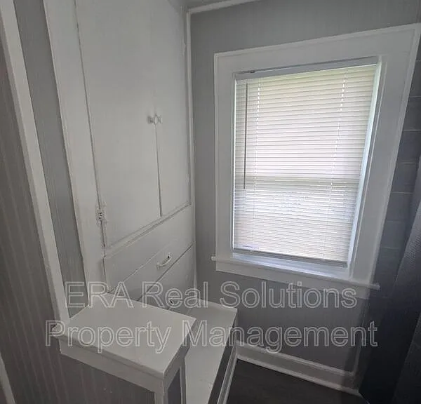 693 N Dawson Ave — Photo 13