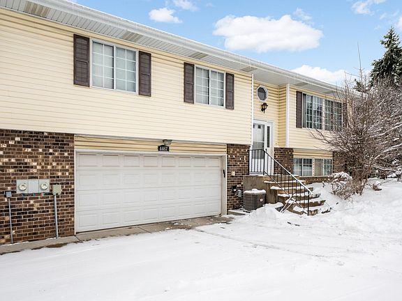 4th image of 4467 Clover Ln #A