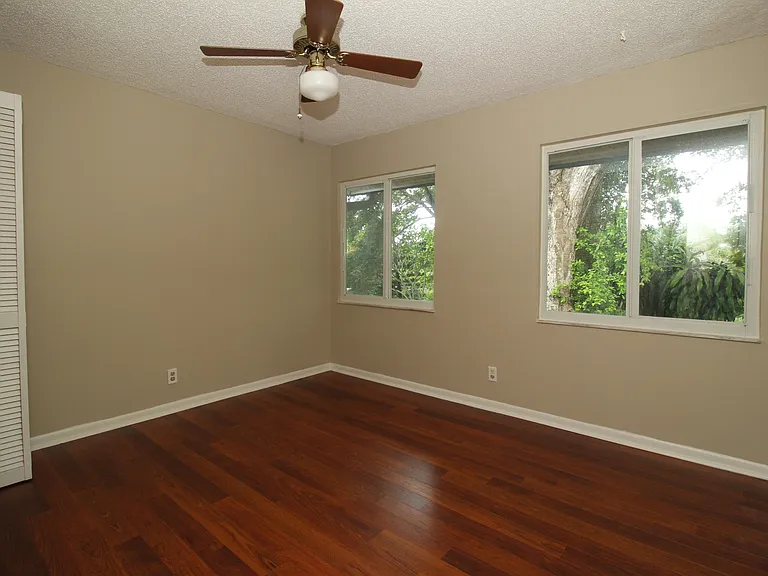 8321 SW 39th Ct — Photo 43
