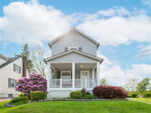 238 Rebecca Ave, Hubbard, OH 44425