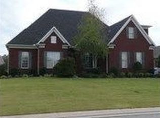 127 Brookstone Pl, Jackson, TN 38305