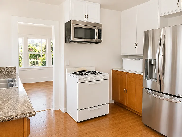 3112 Phelps Ave — Photo 5