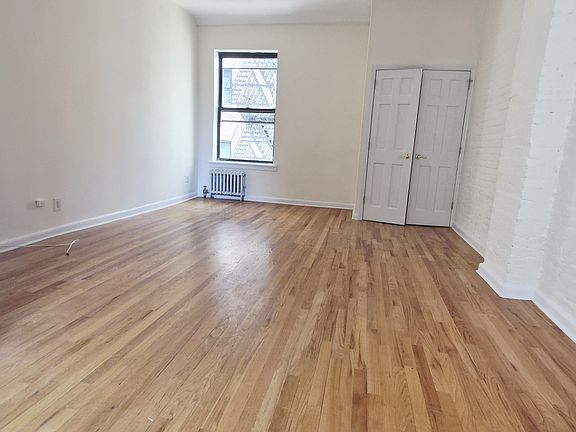 2nd image of 355 W 85th St APT 71