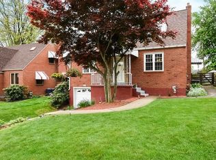 449 Jenne Dr, Pittsburgh, PA 15236