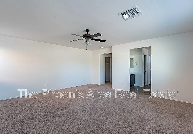 244 N Wesley — Photo 18