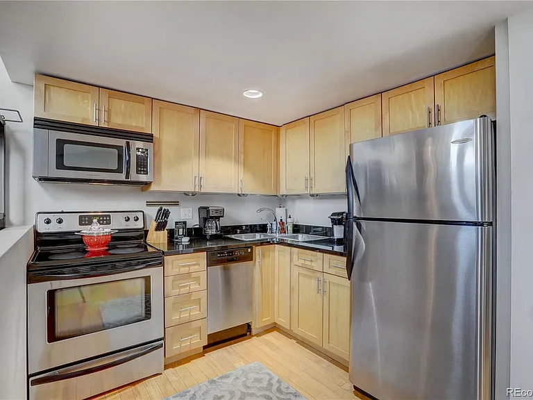2193 Arapahoe St #11 — Photo 11