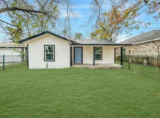 306 Armstrong St, Houston, TX 77029