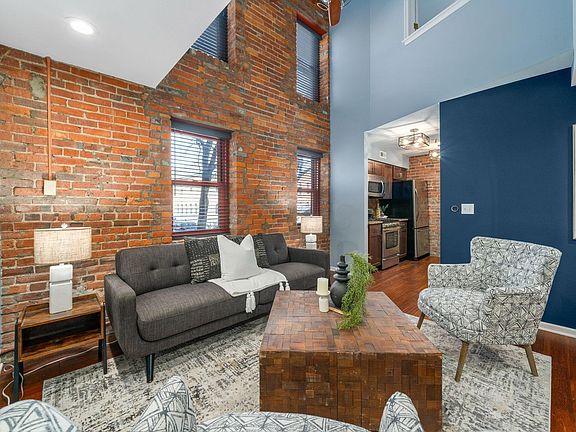 4th image of 544 S Front St APT 108
