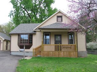 1534 Saint Joe River Dr, Fort Wayne, IN 46805