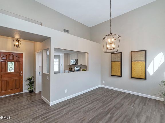 5th image of 11909 N 113th Pl
