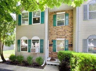 186 New St, Orange, NJ 07050