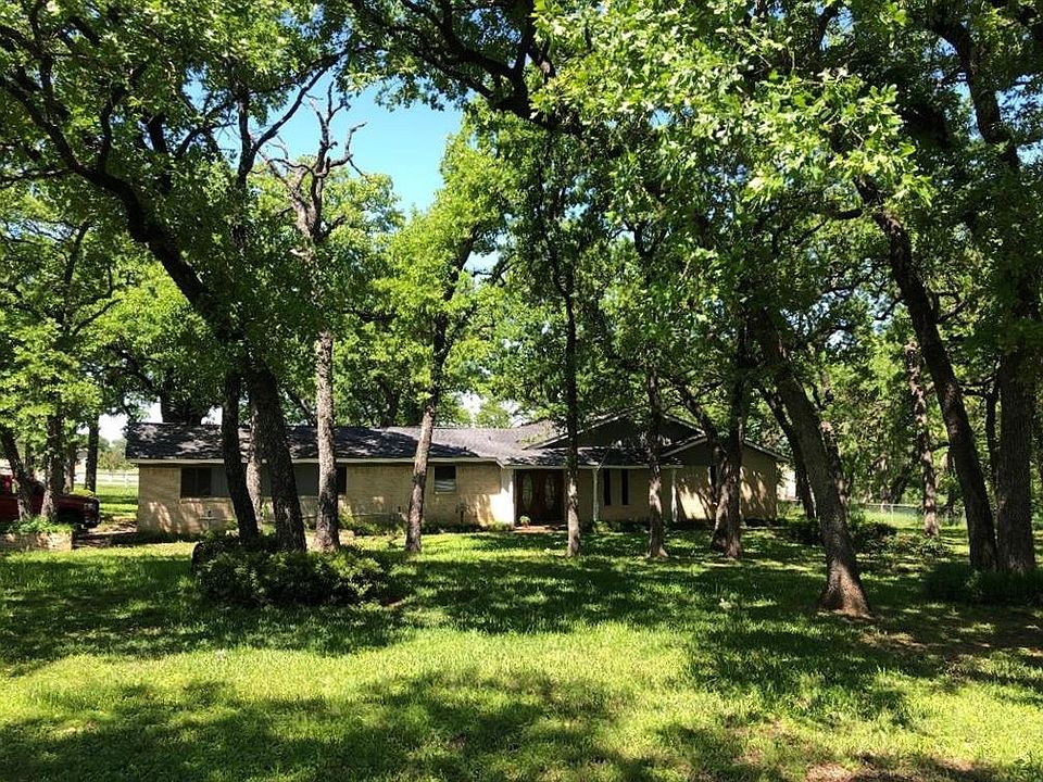 1st image of 328 Dudley Ln