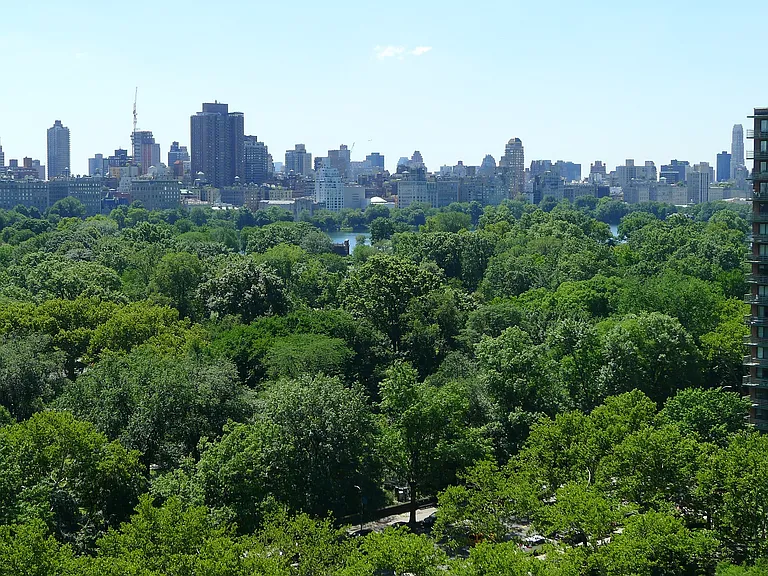 400 Central Park W #18C — Photo 1