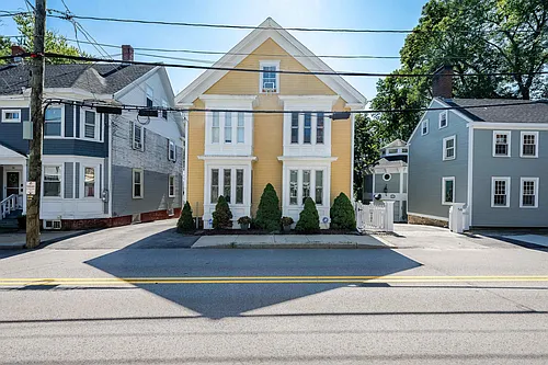 46 Dennett St Photo 1
