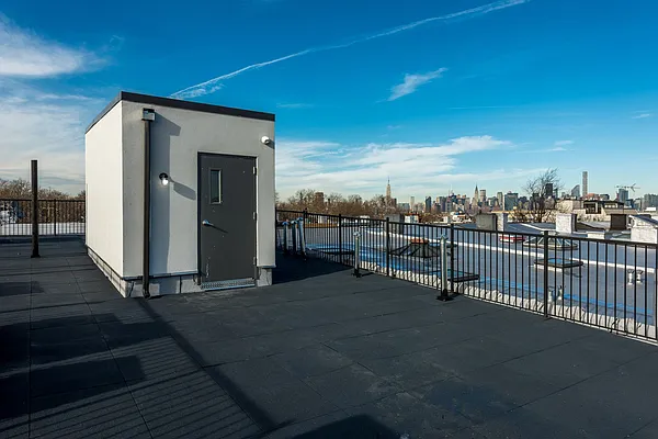 Rented by Nooklyn NYC LLC | media 28