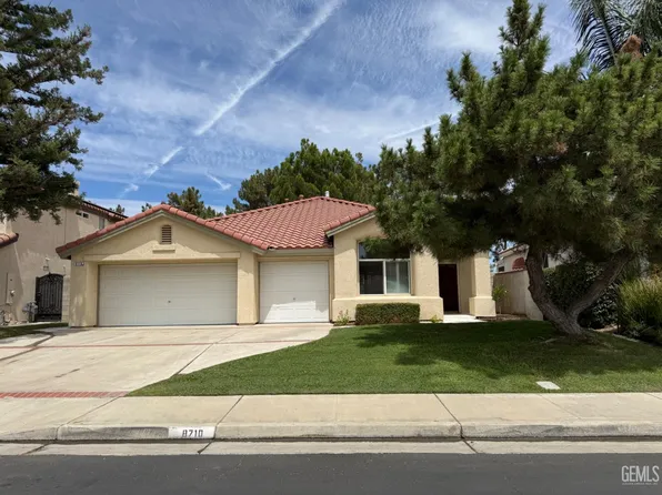 8710 Beau Maison Way, Bakersfield, CA 93311