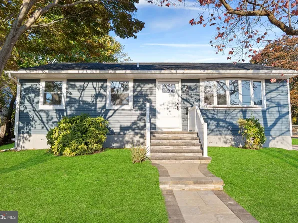 329 Murray Ave, Bellmawr, NJ 08031