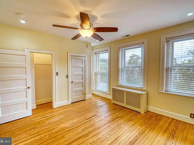 1821 Kilbourne Pl NW — Photo 25