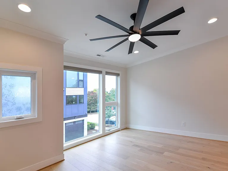 5 Seawell Ave #105 — Photo 23