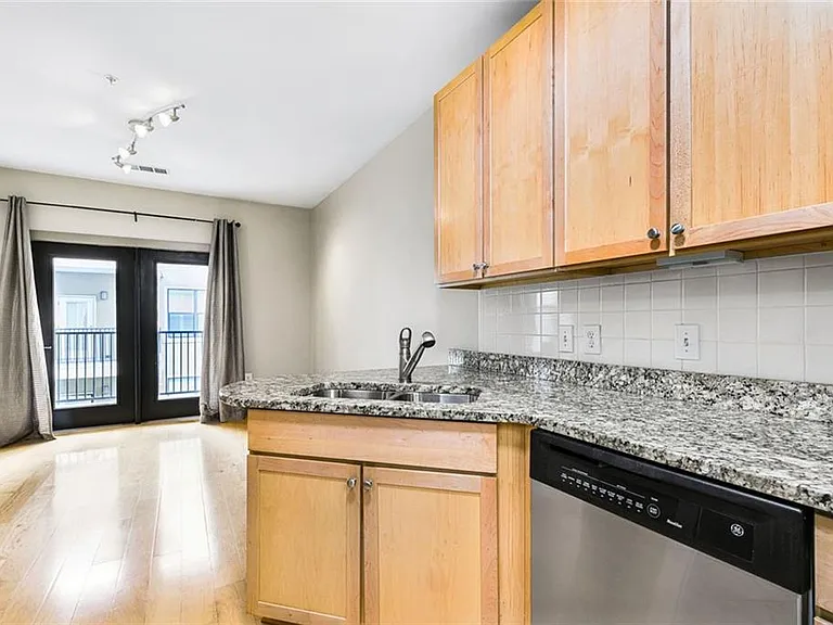 799 Hammond Dr #306 — Photo 9