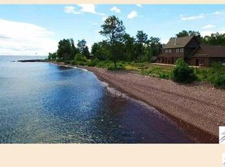 20 E Rosebush Ln, Grand Marais, MN 55604