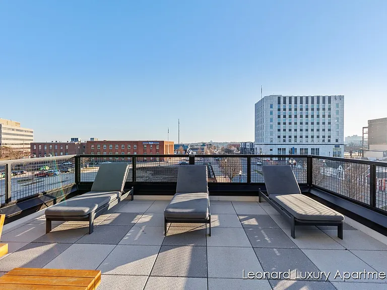 The Leonard Luxury Apartments — Photo 119