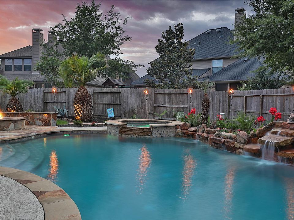 1st image of 17218 Mariposa Grove Ln