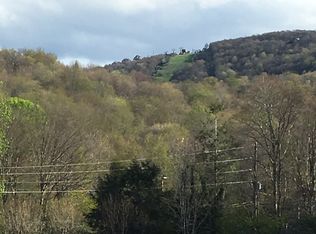 118 Lakeledge Rd, Banner Elk, NC 28604