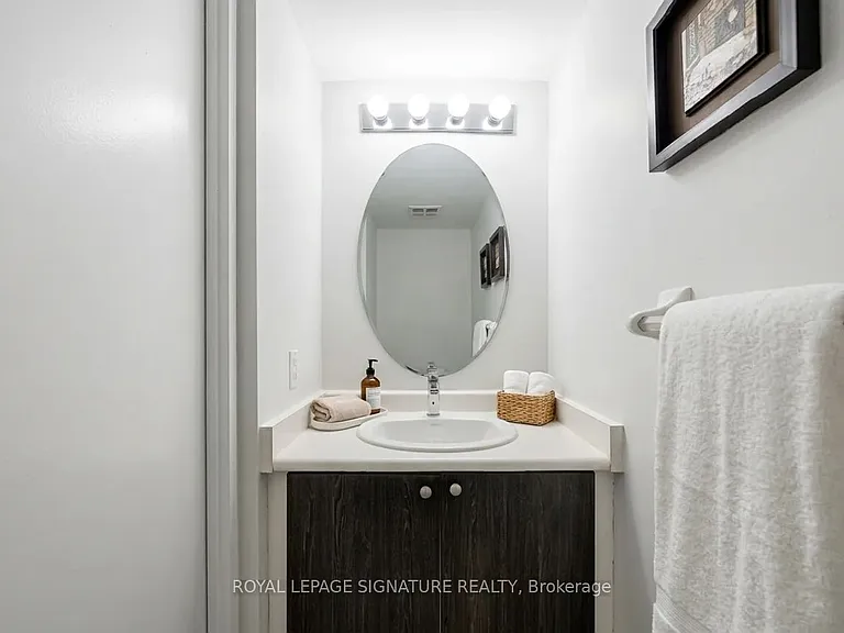 250 Manitoba St #702 — Photo 4