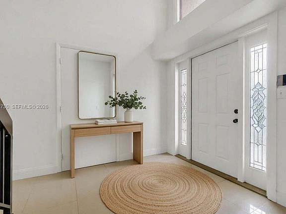 4th image of 4011 SW 82nd Ter