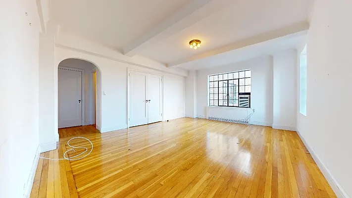 Rented by Bond New York | media 1