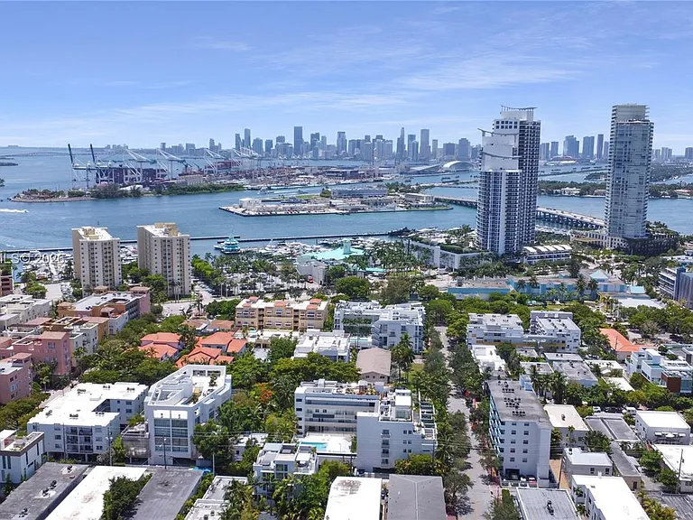 225 Collins Ave #4J — Photo 13