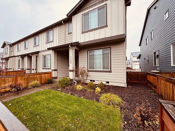 2nd image of 11722 NE 22nd Way