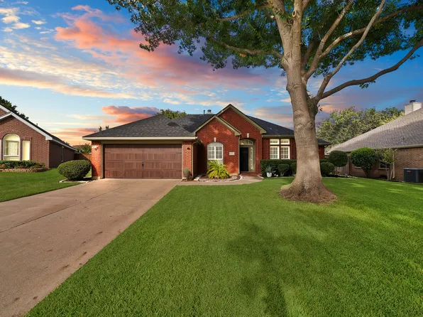 4 Dobree Ct, Mansfield, TX 76063