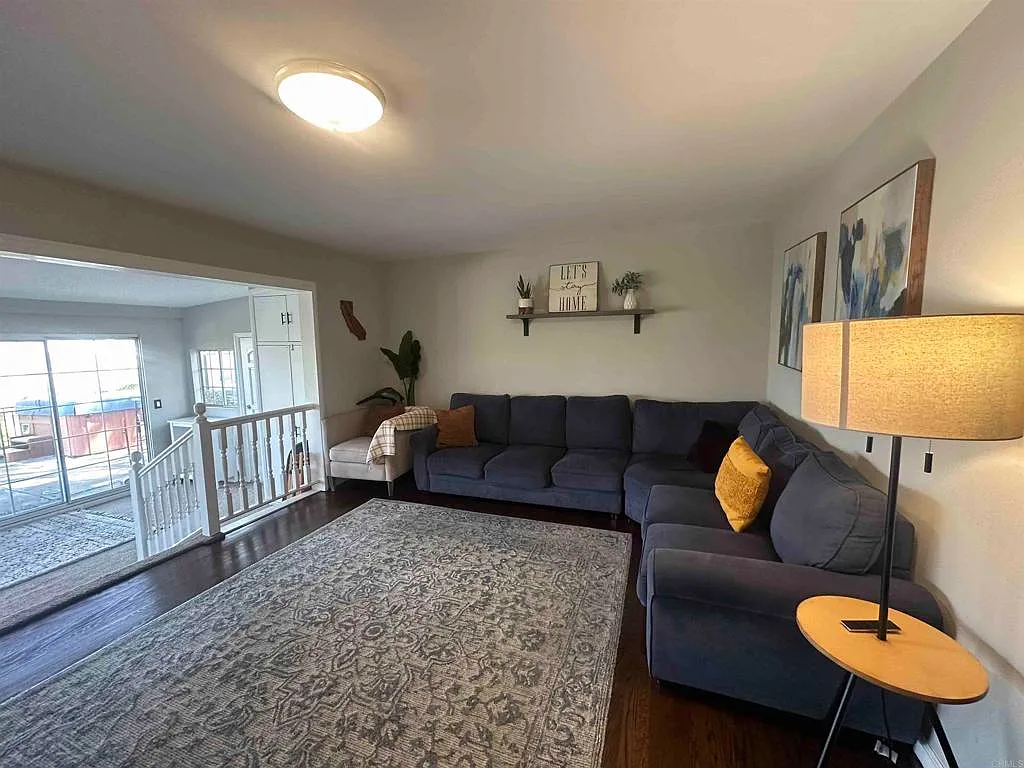 3 bed, 1620 sqft, $4,700 — Photo 2