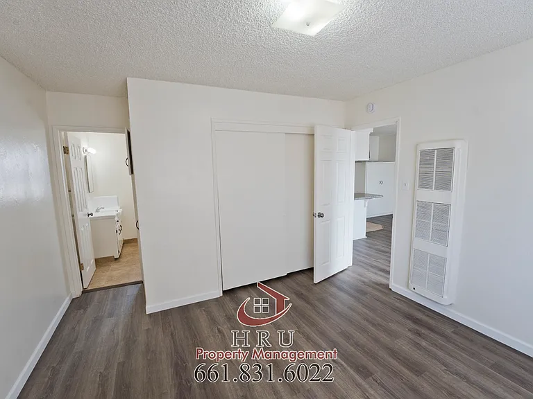 1000 Princeton Ave #1000 — Photo 8
