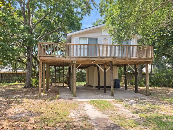 1517 Knob Hill Dr, Gulf Shores, AL 36542