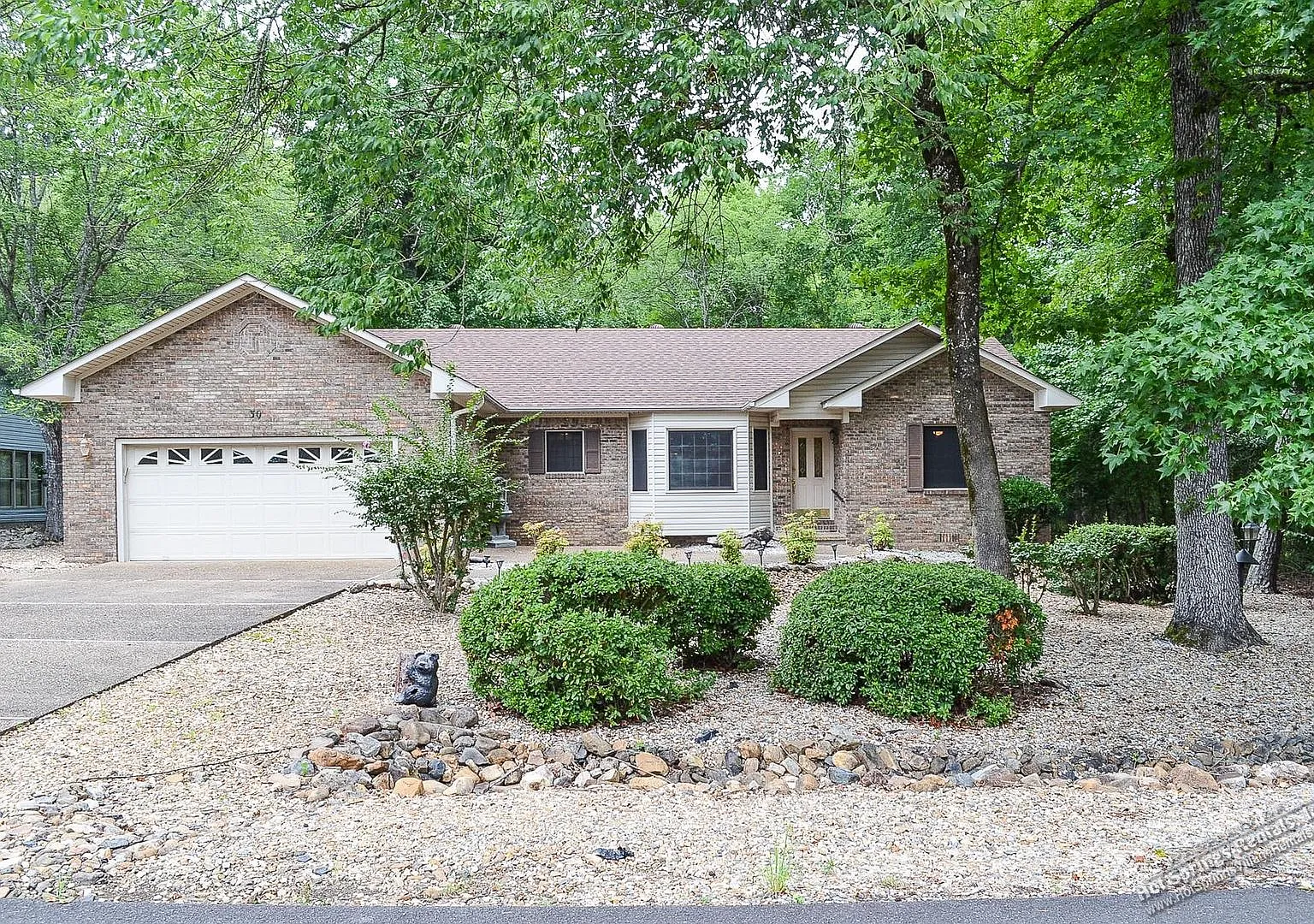 Spacious 3-Bedroom Home for Long-Term Lease in Hot Springs Village — Photo 1