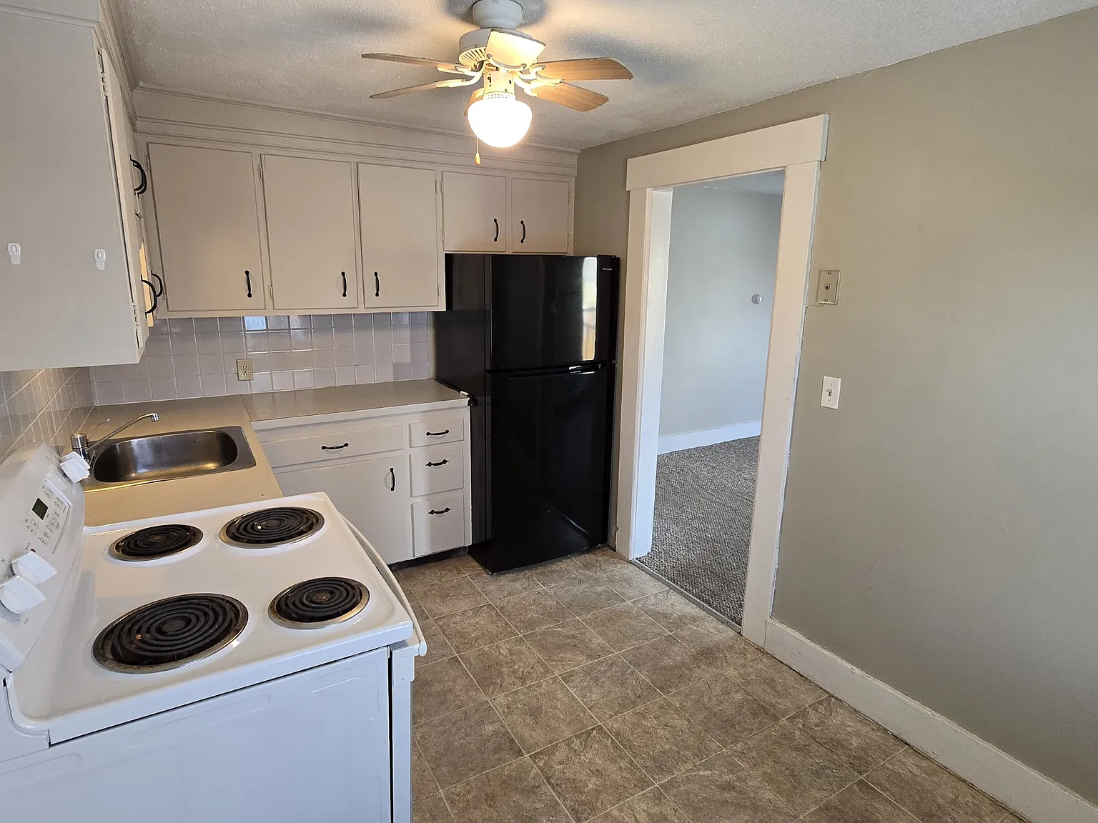 1 bed, $1,200 — Photo 1