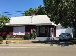 1649 NW Mulholland Dr, Roseburg, OR 97470