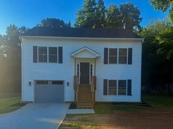 3850 Deaton Rd, Flowery Branch, GA 30552