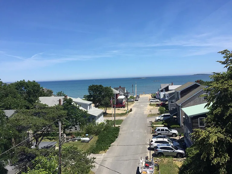 17 Sunset Ave — Photo 39